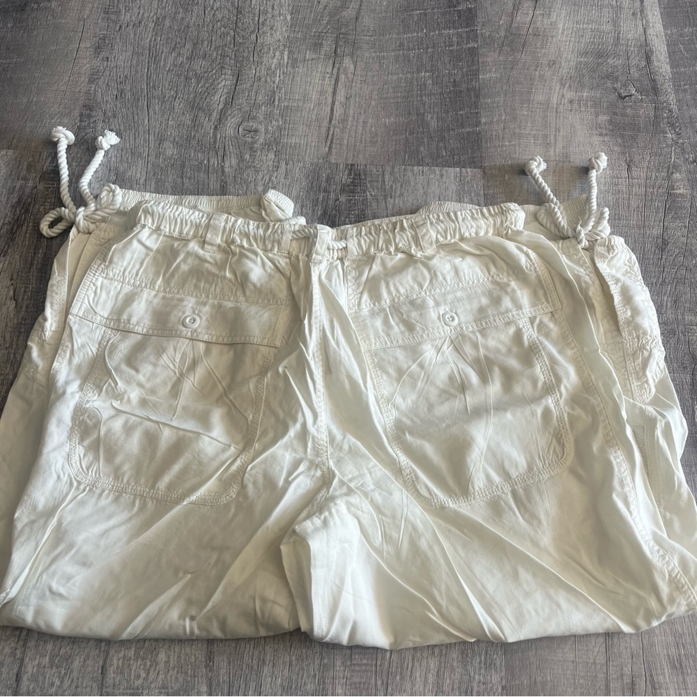 Free people Cargo/ Capri Pants - Picture 5 of 6